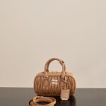 미우미우 (팬더) 아르카디에 메탈라세 양가죽 미니 백 카라멜 5B 088