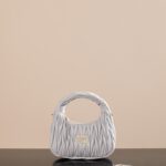 미우미우 (팬더) 완더 호보 소형 핸드백 진주 그레이 5BC125