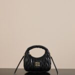 미우미우 (팬더) 완더 호보 소형 블랙 양가죽 백 5BC125