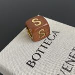 보테가 (징) 대형 나무 문자 비즈 DIY 장식품 브라운 P150