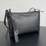 보테가 (징) 코리레 남녀공용 블랙 소가죽 백팩 826852