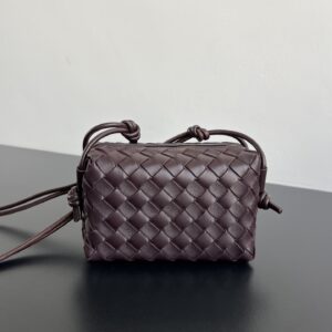 보테가 (징) 카메라 백 미니 브라운 양가죽 723547