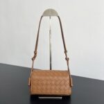 보테가 (징) 노투르노 숄더백 브라운 843893