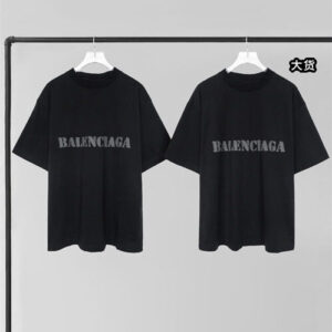 발렌시아가 [YD공장] 스텐실 미디엄 핏 타입 티셔츠