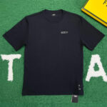 펜디 [ 잔디집 ] 24SS Label 라운드 반팔 티셔츠 블랙