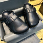 발렌시아가 블랙 매트 카프스킨 맨 썬데이 뮬  “39SIZE – 44SIZE”