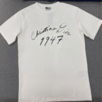 디올 [TJ공장] 1947 핸드라이팅 시그니처 캐주얼 핏 반팔 티셔츠